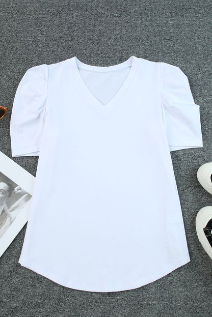 Zwart T-shirt met pofmouwen en V-hals