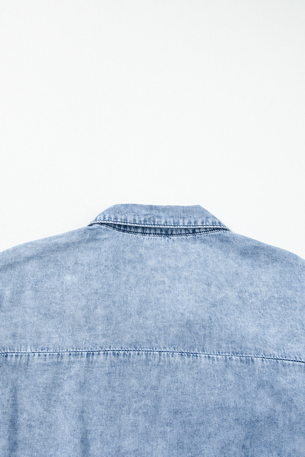 Hemelsblauwe Acid Wash V-hals gelaagde denimjurk