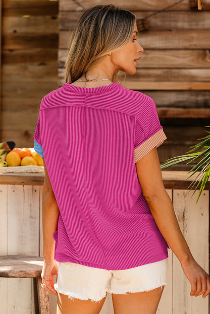 Abrikoosroze getextureerd colorblock ronde hals T-shirt