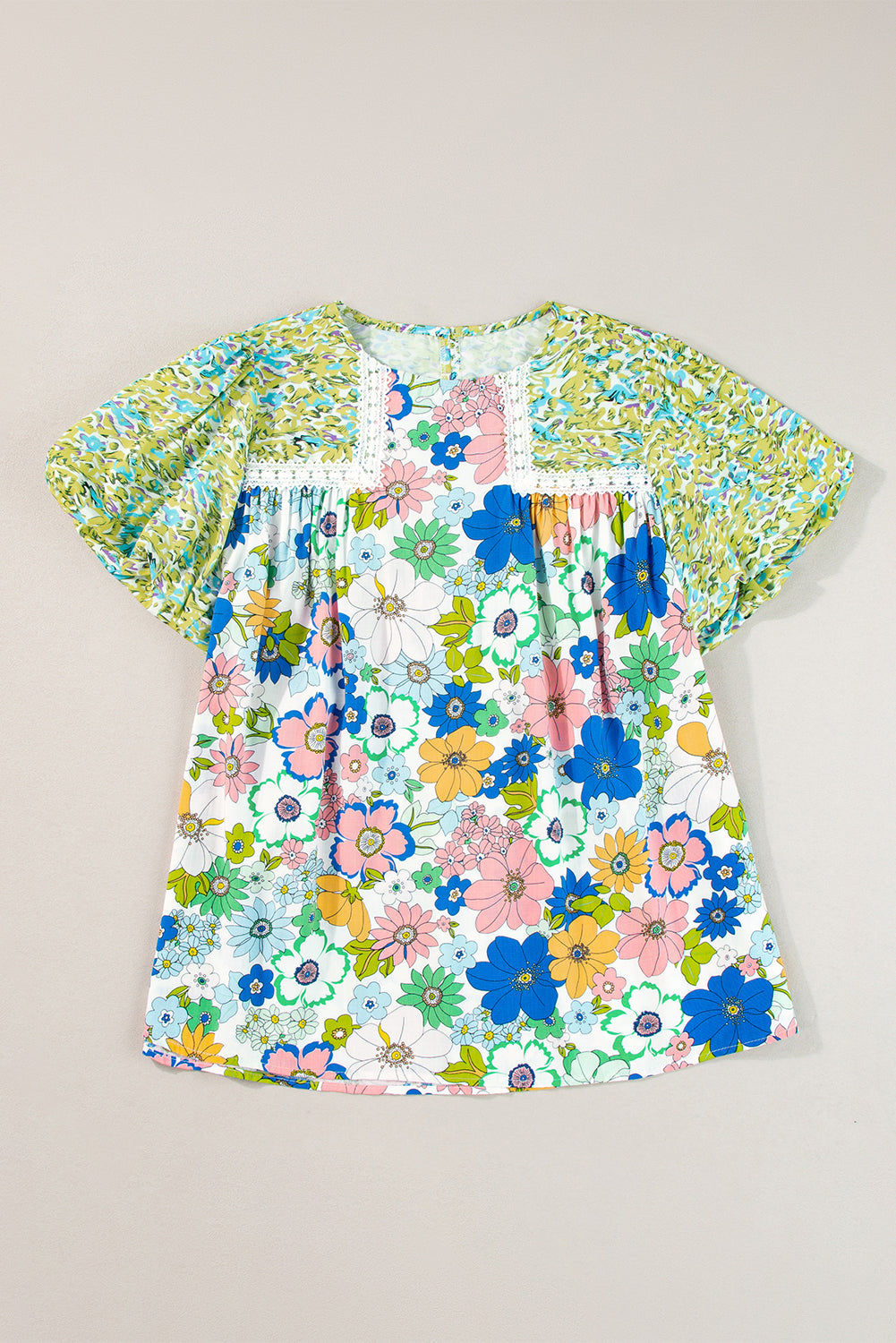 Rozerode bubbelmouw kantversiering bloemenmix blouse