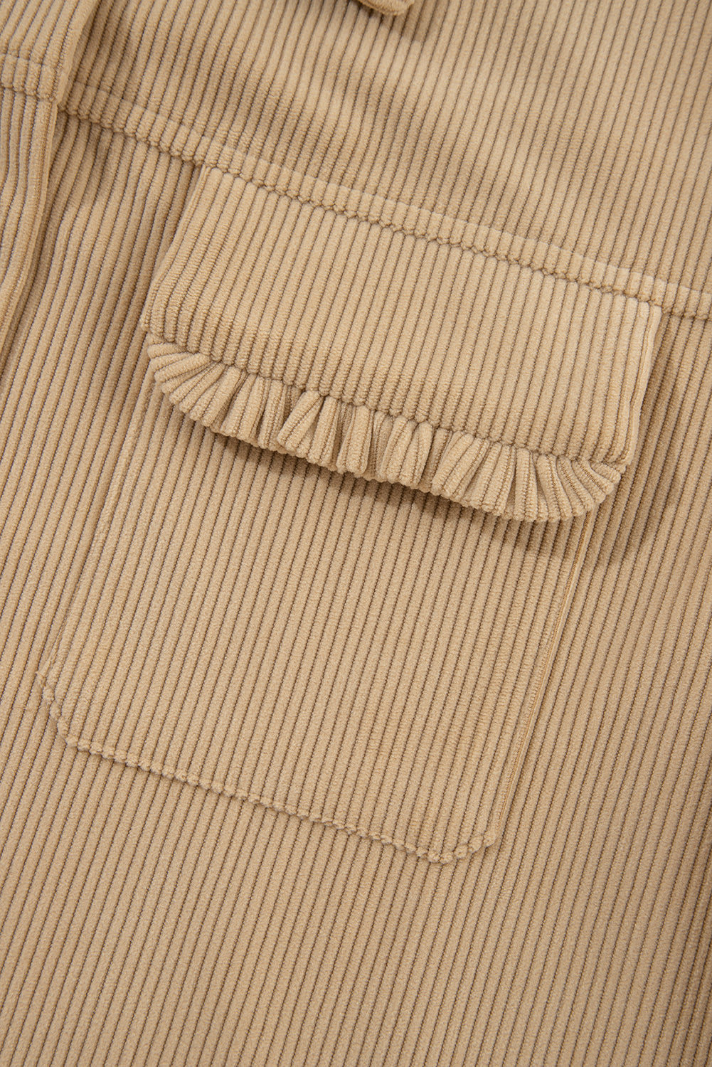 Licht Frans beige effen geplooide klepzak corduroy shacket met knoopsluiting