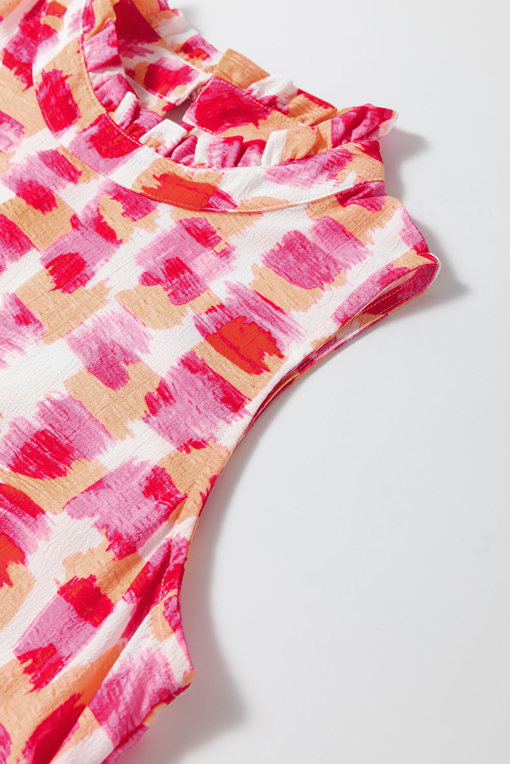 Roze abstracte print geplooide hals mouwloze mini-jurk