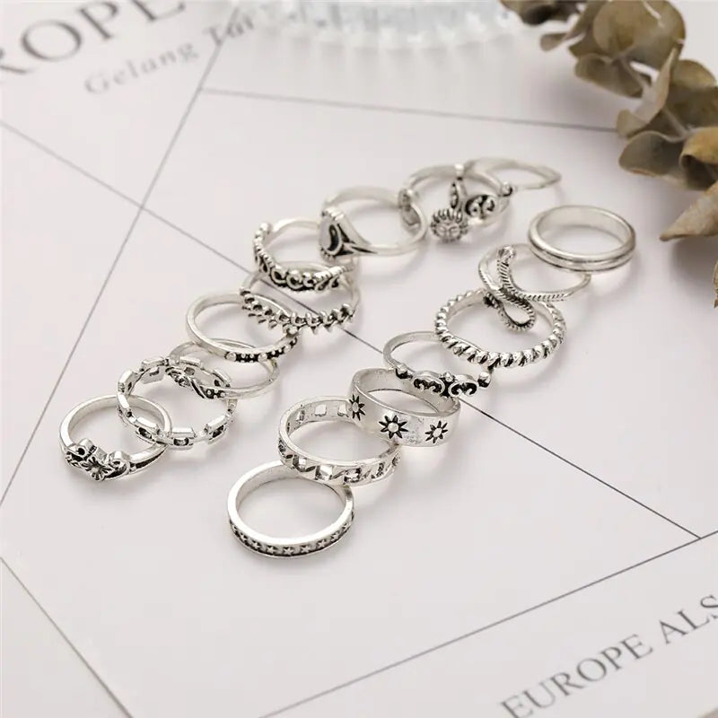 Gothic Chain Rings Set