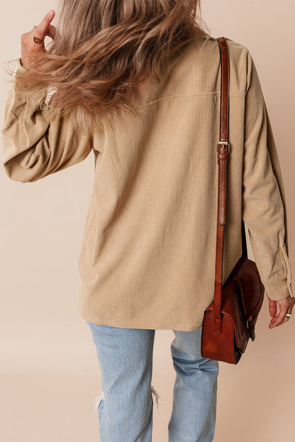 Licht Frans beige effen geplooide klepzak corduroy shacket met knoopsluiting