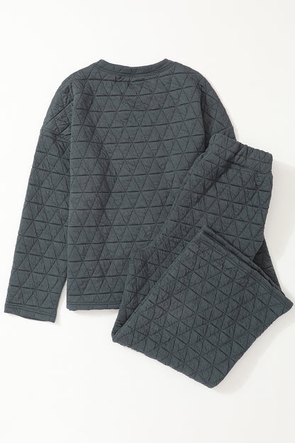 Black Solid Quilted Pullover and Pants Outfit