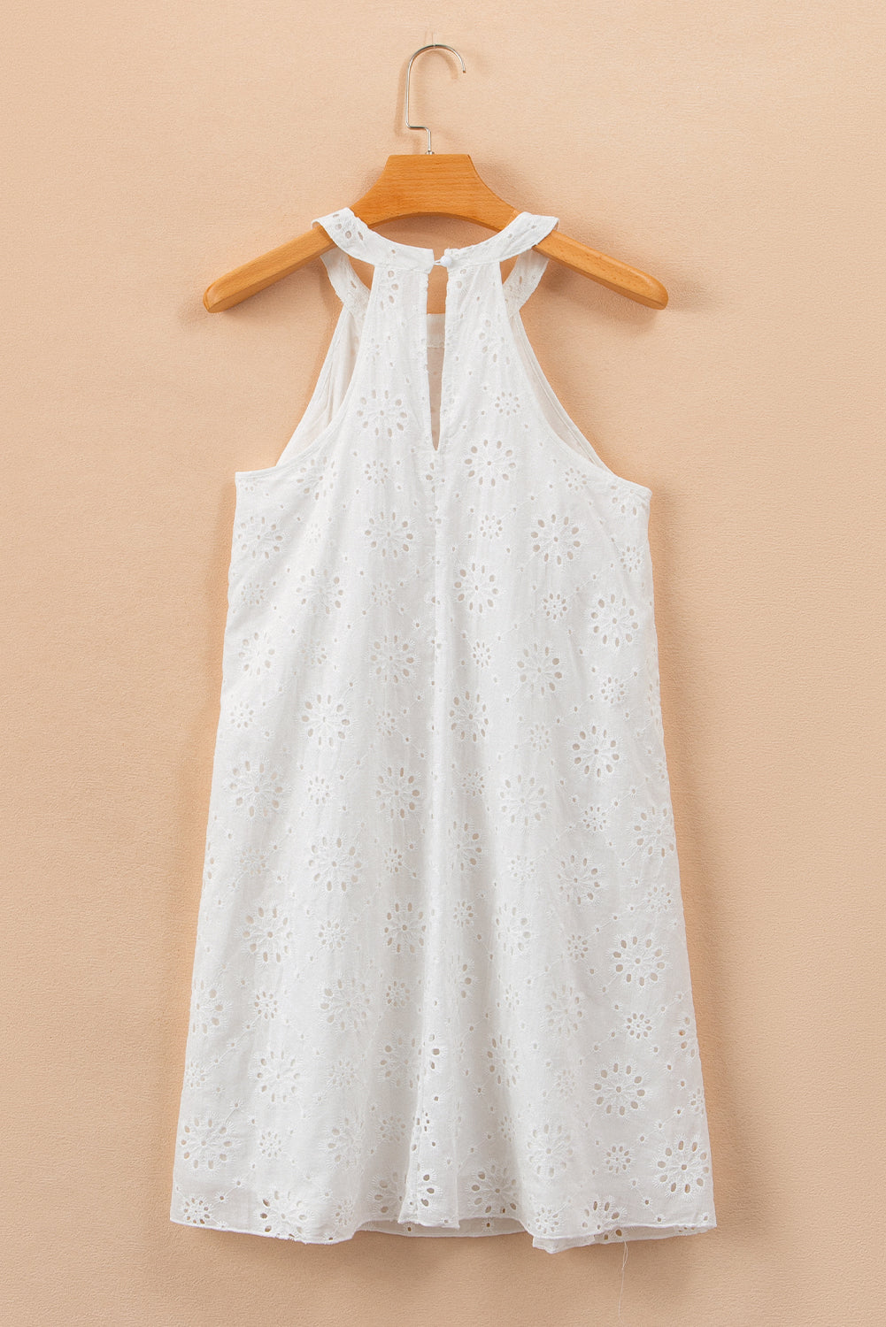 Witte Boho Halter Halter Mouwloze Jurk met Oogjespatroon