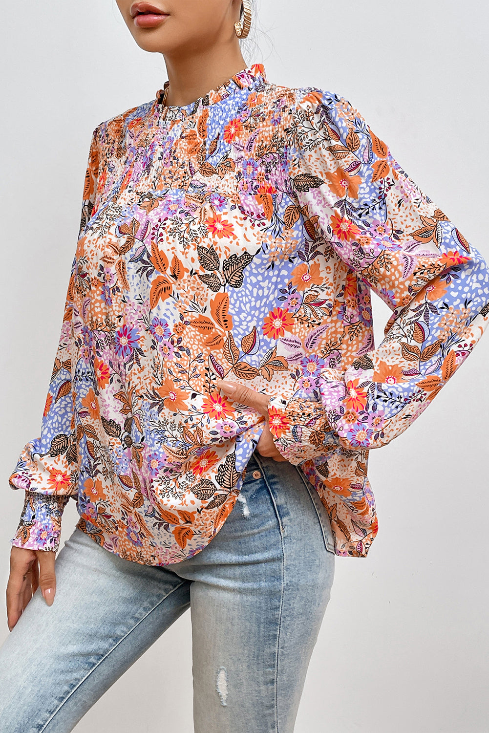 Veelkleurige bloemenblouse met bisschopsmouwen en ronde hals