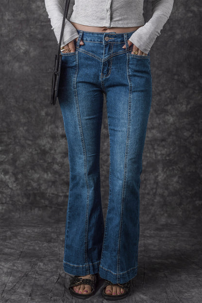 Blauwe jeans met hoge taille en naden en stiksels en flared zakken