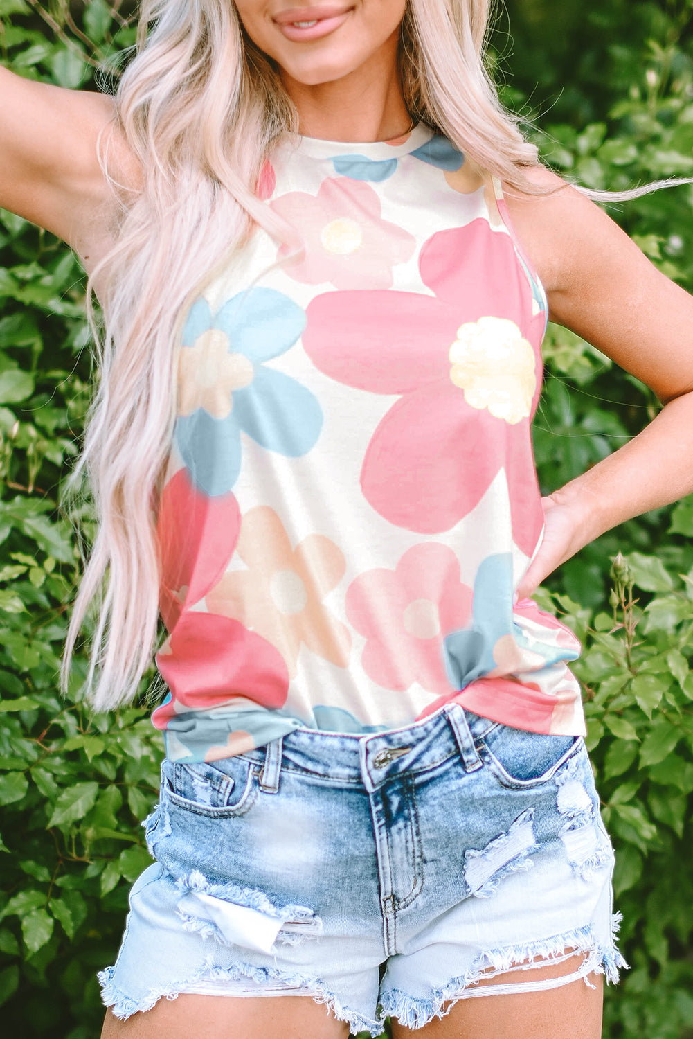 Roze mouwloze top met ronde hals en bloemenprint