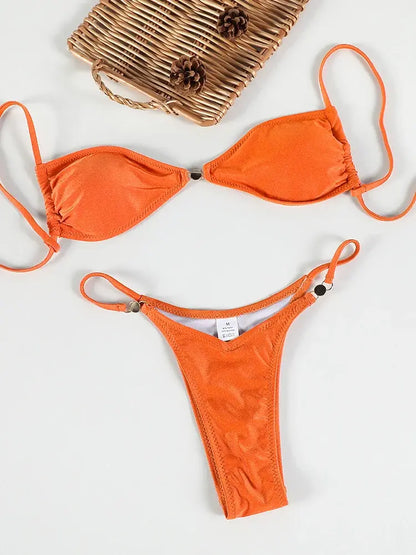 Sexy push-up bikini met microstring