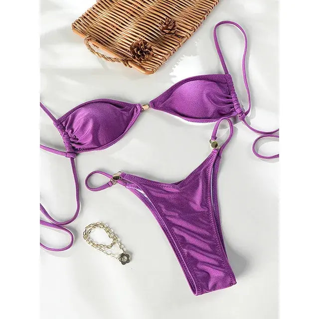 Sexy push-up bikini met microstring