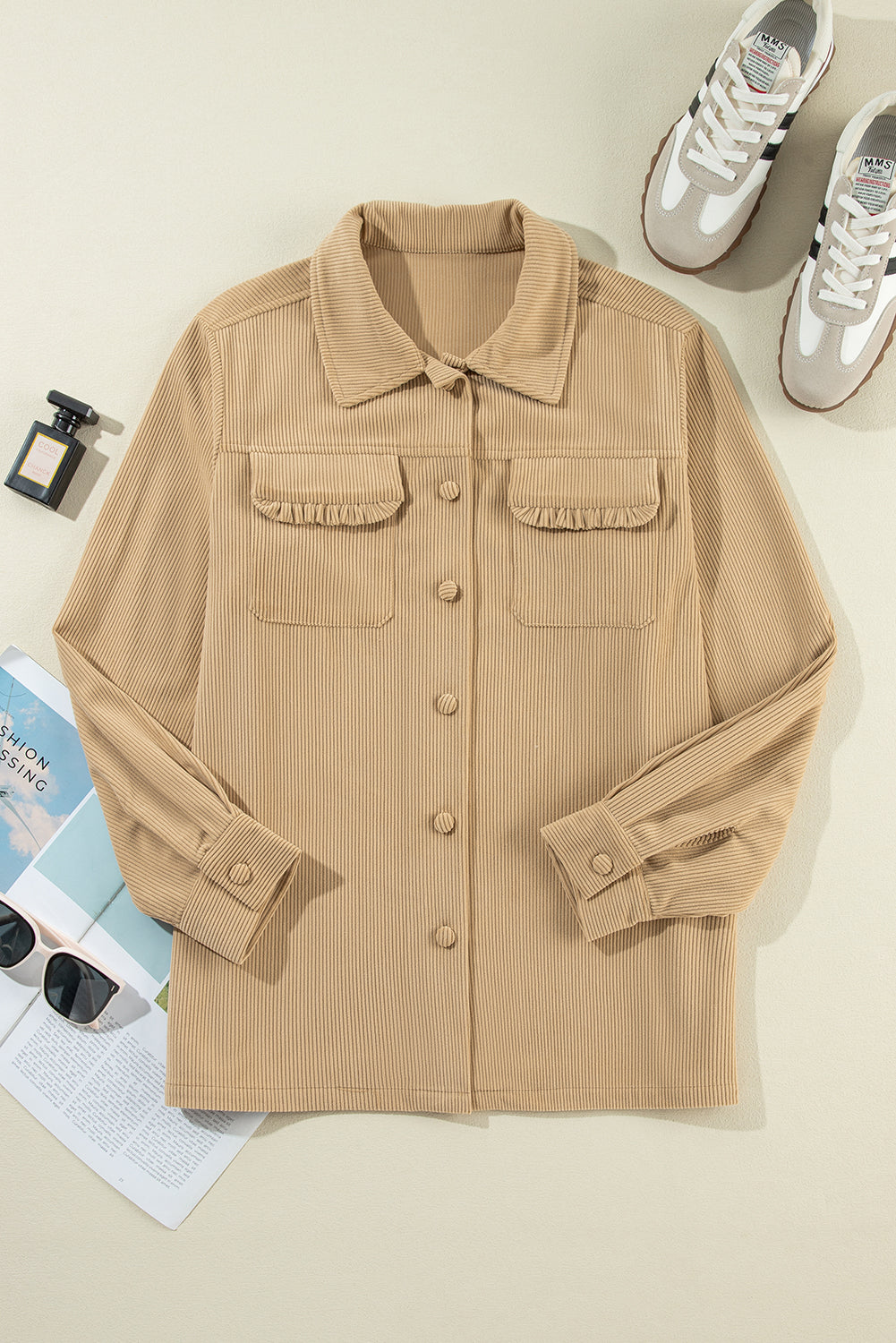 Licht Frans beige effen geplooide klepzak corduroy shacket met knoopsluiting