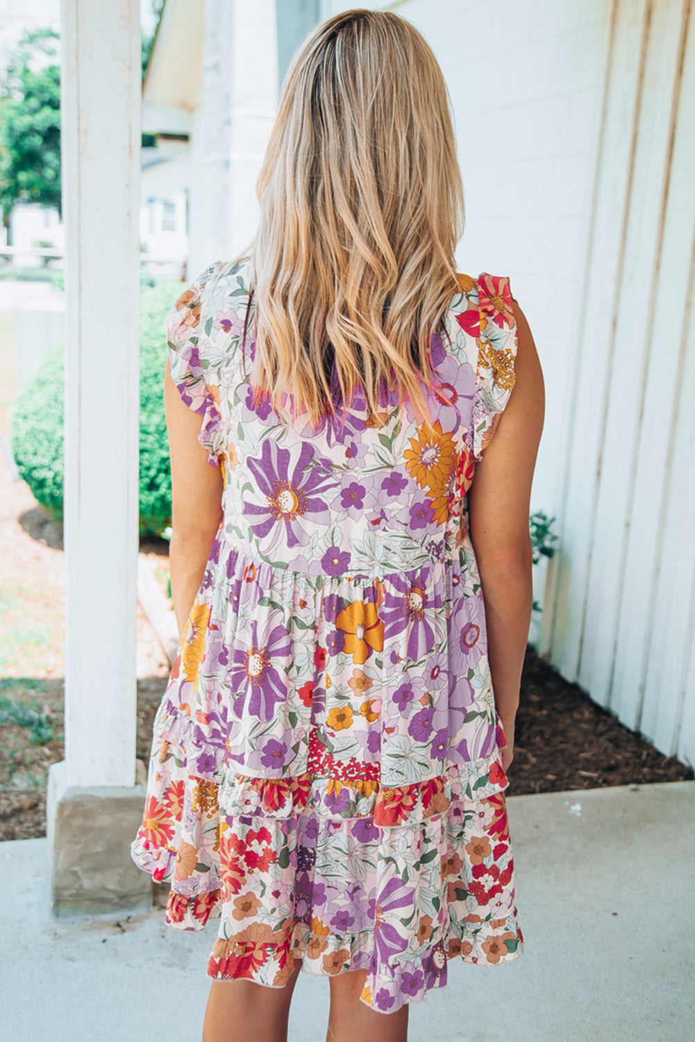 Witte geplooide tankjurk met bloemenprint