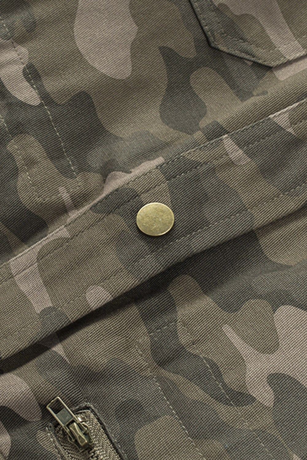 Groene camouflageprint multi-pocket knoopjas