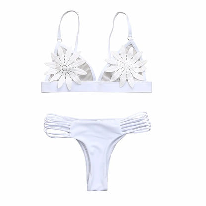 Push-up bikiniset met bloemen: witte badmode met bh voor dames