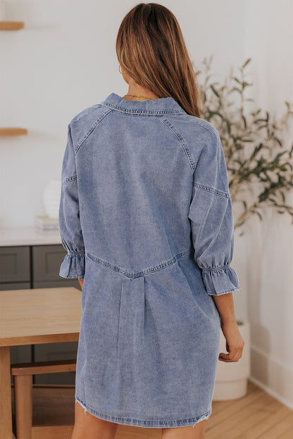 Hemelsblauwe geknoopte denim mini-jurk met lange mouwen