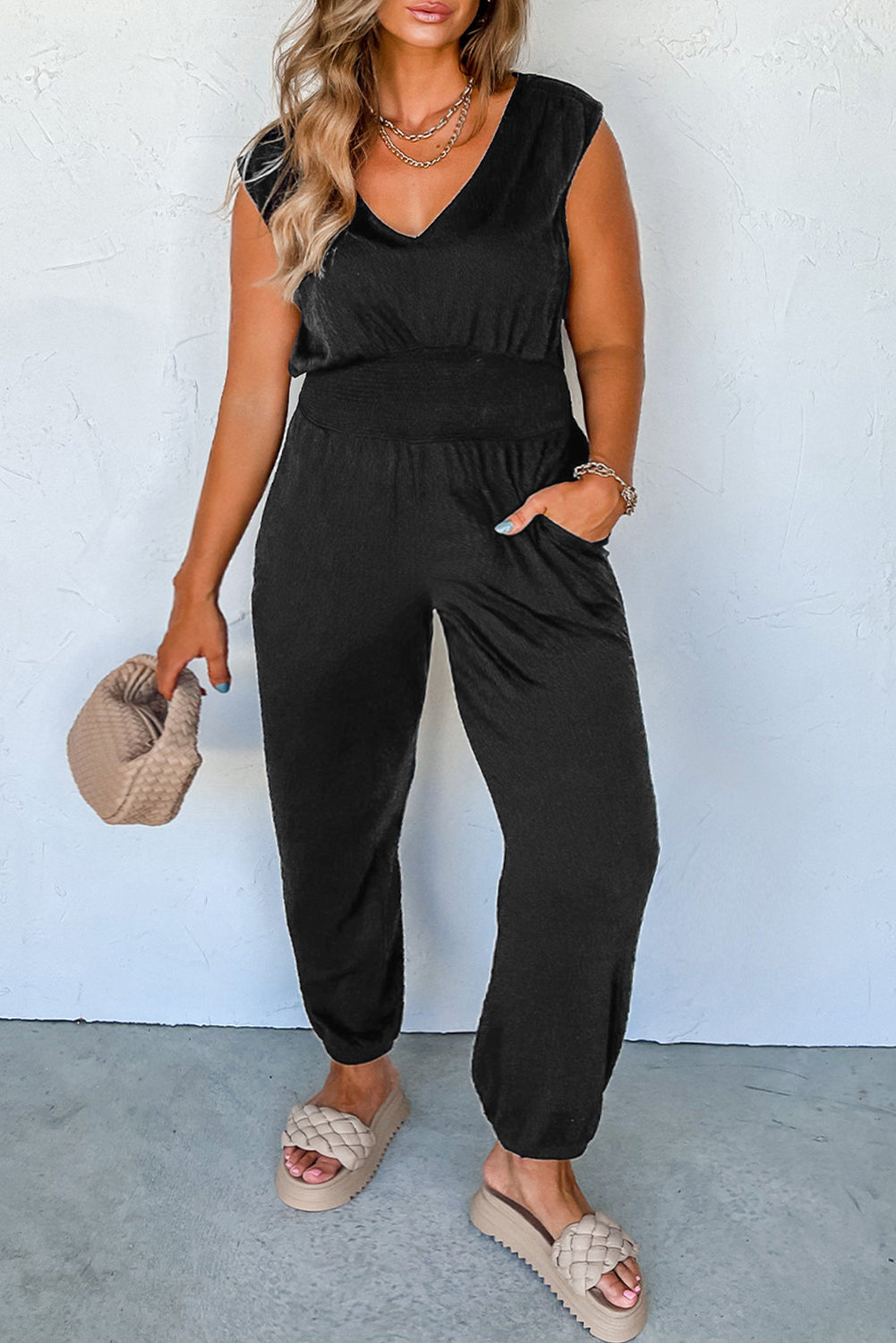 Zwarte Plus Smokwerk Hoge Taille Mouwloze V-hals Jumpsuit