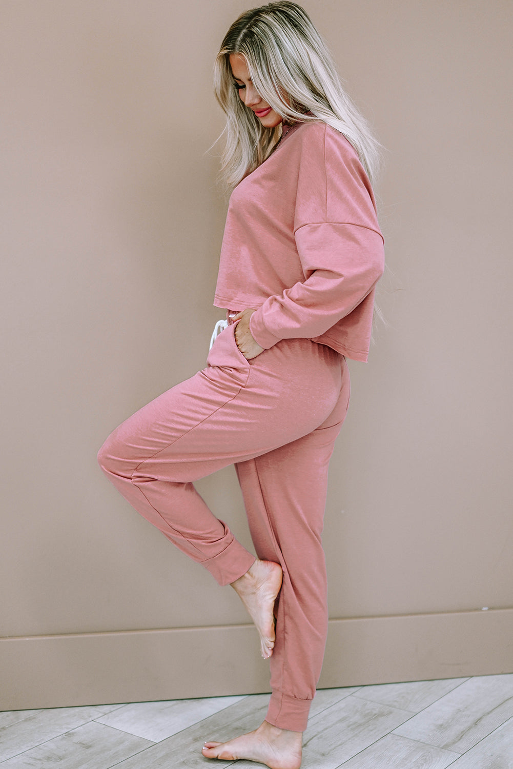 Roze effen sport boxy fit pullover en broek outfit